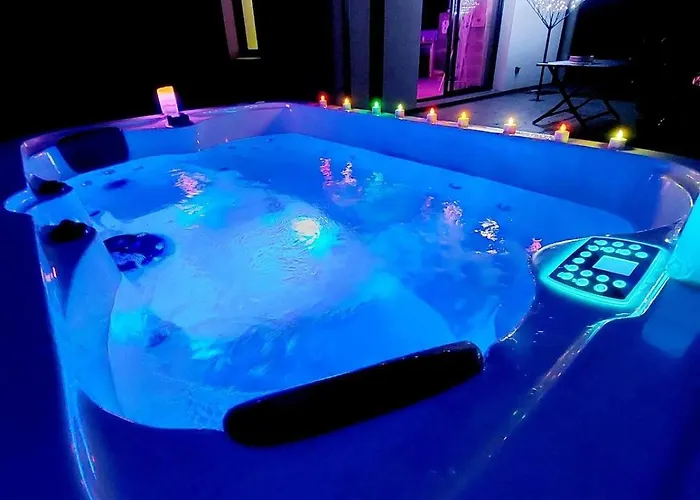 Mini Coup De Coeur Avec Jacuzzi Et Sauna Clim Jardin Clos Et Parking Sur Place *